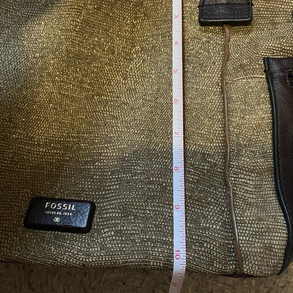 Fossil bag. NWOT. Gold flick and brown leather - Picture 9 of 12